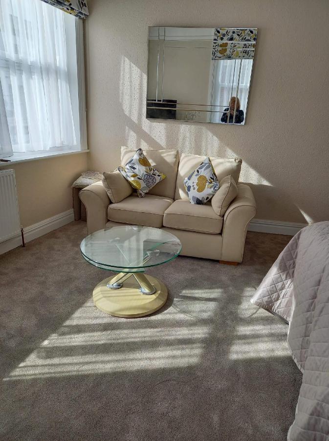 Captain Wills Apartment Filey Esterno foto